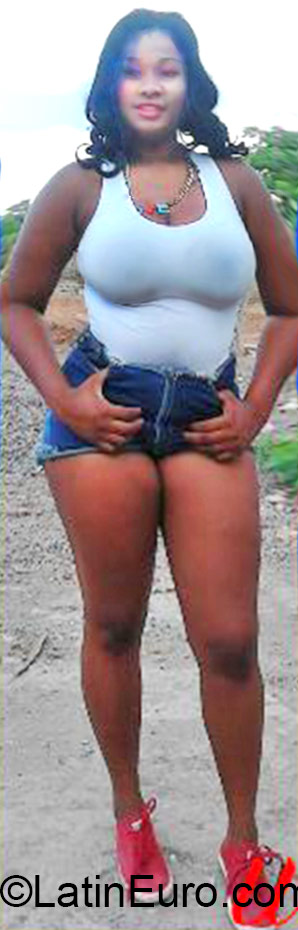 Date this georgeous Jamaica girl Marie from Kingston JM2096