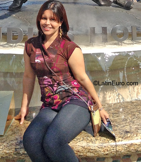 Date this cute Venezuela girl Orli from Caracas VE567
