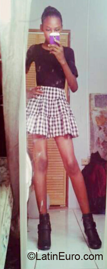 Date this cute Jamaica girl Nakesha from May Pen JM2111