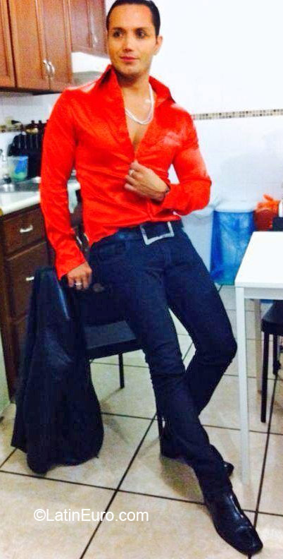 Date this exotic Mexico man Antonio from Puerto penasco MX1441