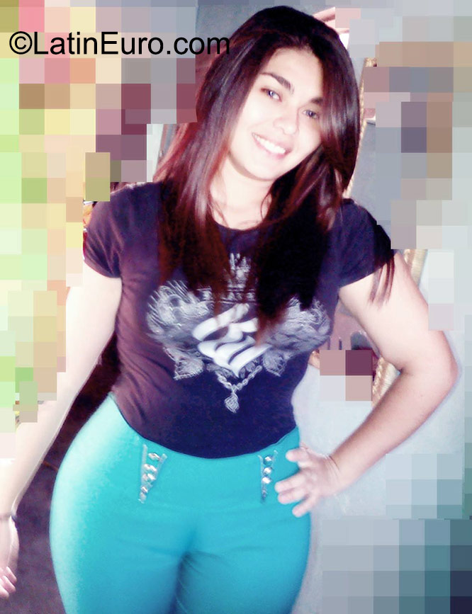 Date this georgeous Honduras girl Dunia from San Pedro Sula HN1626