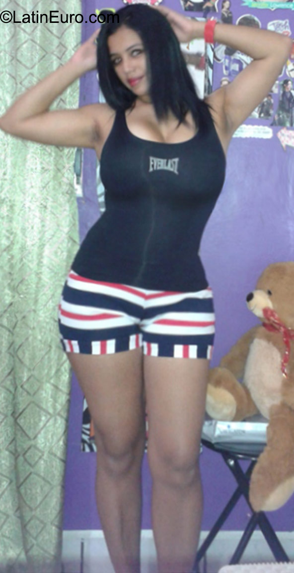 Date this tall Honduras girl Nilda from Olanchito HN2571