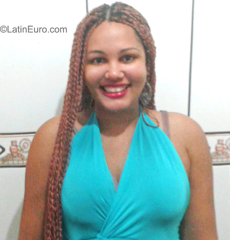 Date this georgeous Brazil girl Fernanda from Rio De Janeiro BR9433