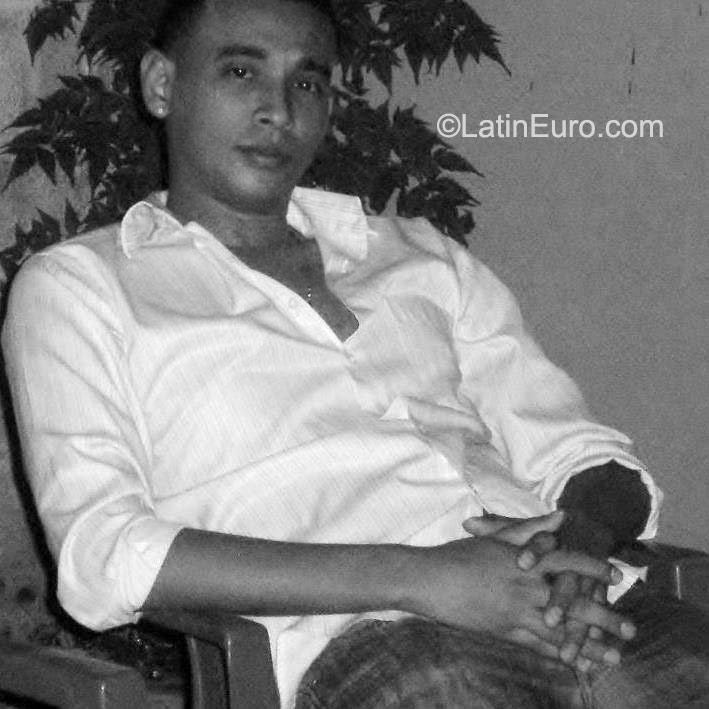 Date this passionate Honduras man Miguel from San Pedro Sula HN1656