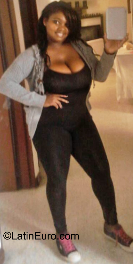 Date this sultry Colombia girl Mary from Cali CO17907