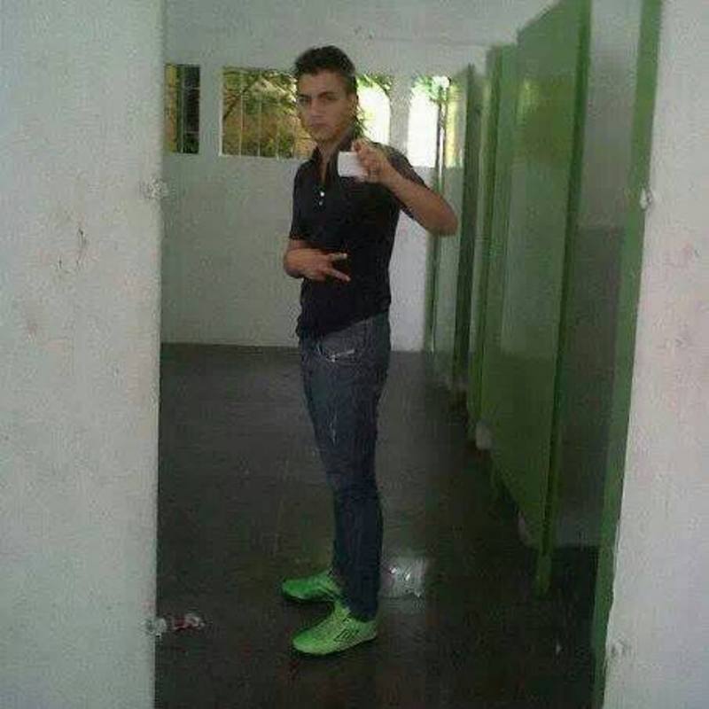 Date this voluptuous Colombia man Brayan from Bogota CO17970