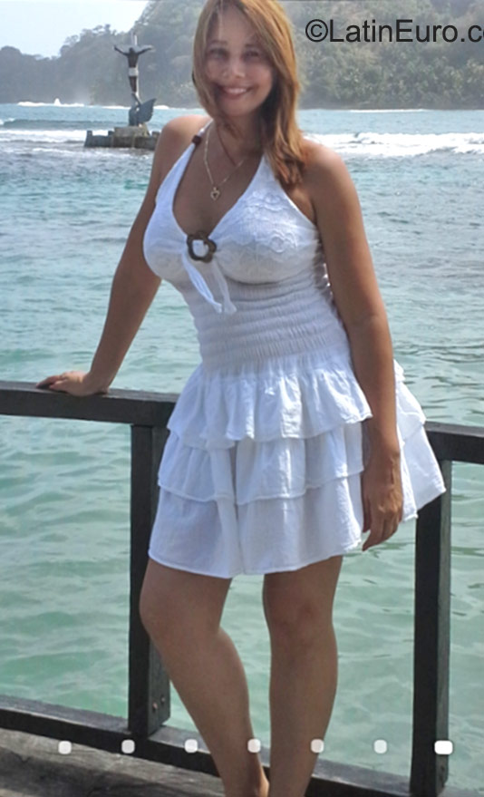 Date this sultry Panama girl Giseala from Panama City PA695