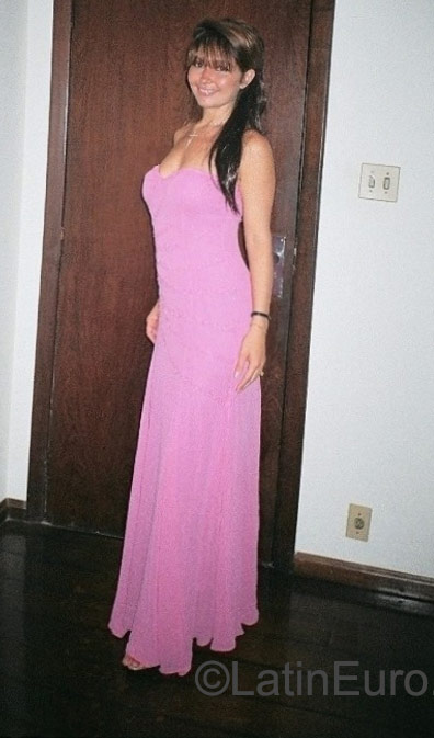 Date this happy Brazil girl Daniela from Belo Horizonte BR9452