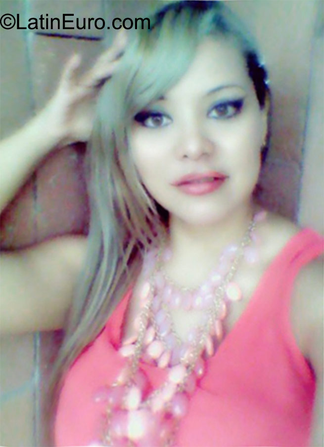 Date this sultry Colombia girl Perlita8 from Santa Marta CO18081