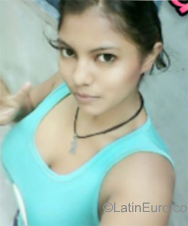 Date this charming Honduras girl Karen from san pedro sula HN1728