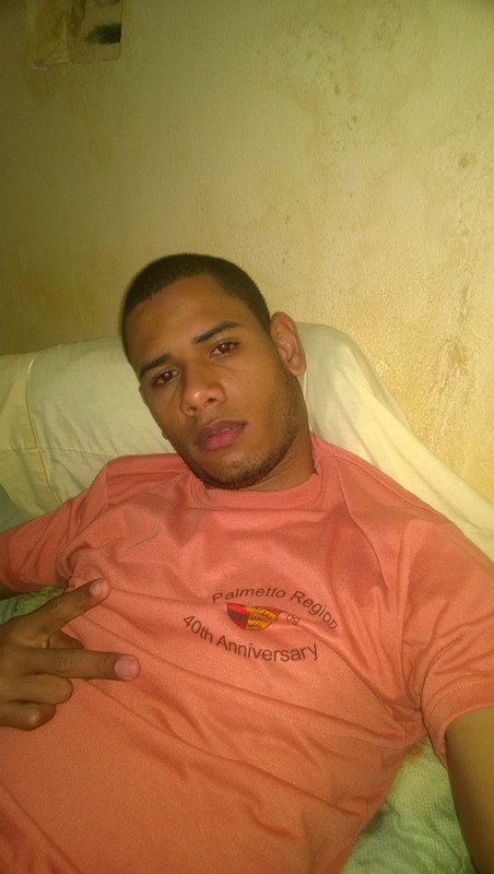 Date this exotic Dominican Republic man Lenny smil aqui from Santo Domingo DO23454