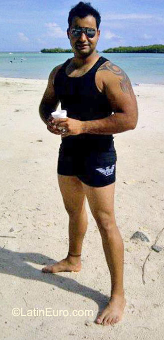 Date this sensual Dominican Republic man Emilo from Santo Domingo DO23478