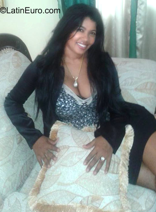 Date this delightful Dominican Republic girl Marleny from Santo Domingo DO23513