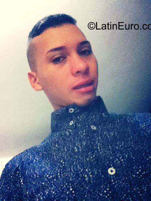 Date this exotic Colombia man Sibas from Medellin CO18139