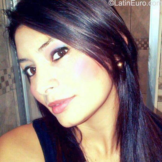 Date this nice looking Honduras girl Glendy from San Pedro Sula HN1758