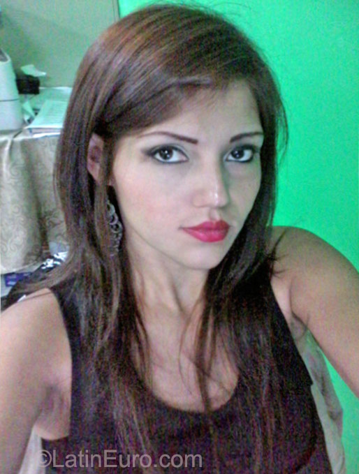 Date this sultry Honduras girl Danae from Tegucigalpa HN1762