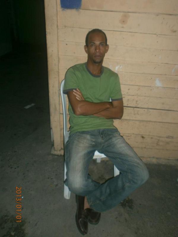 Date this tall Dominican Republic man Julio reyes from Santiago DO23701