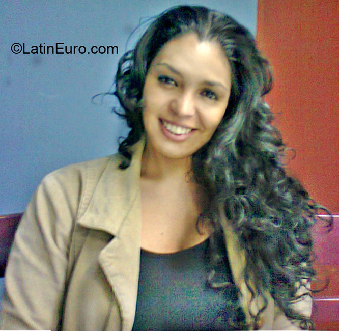 Date this gorgeous Honduras girl Suyapa Yenny from Tegucigalpa HN1800