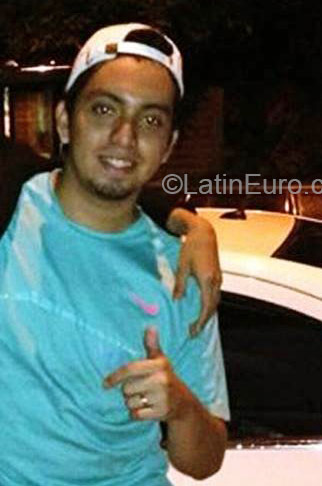 Date this attractive Colombia man Alejandro from Cali CO18265
