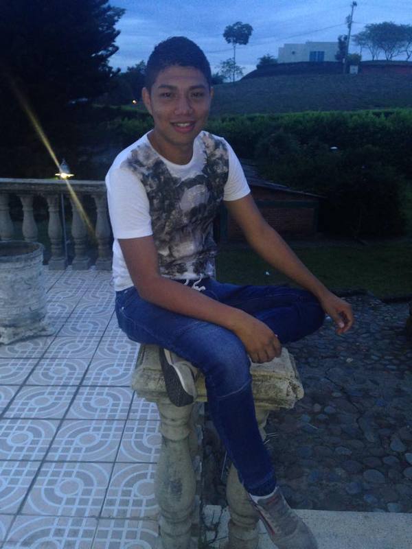 Date this foxy Colombia man Carlos Eduardo from Cali CO18292