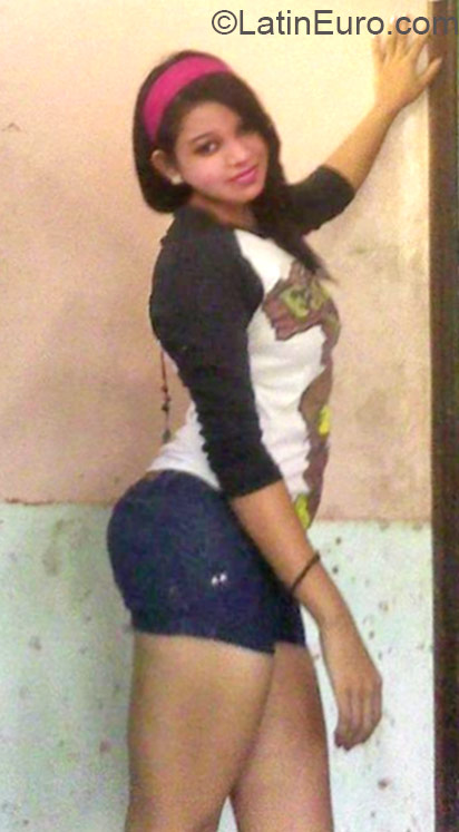Date this passionate Honduras girl Genia from La Ceiba HN1838