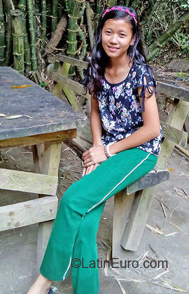 Date this funny Philippines girl Jenefer from Batangas City PH848