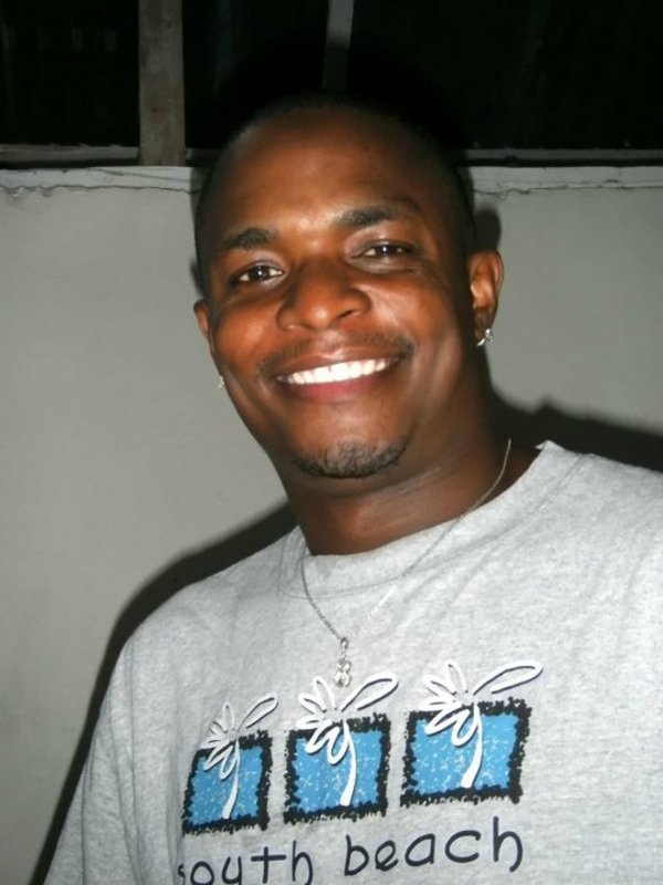 Date this attractive Dominican Republic man Israel Arrendel from La Romana DO24045
