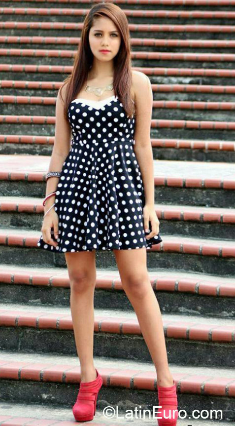 Date this hot Panama girl Nicole from Panama City PA770