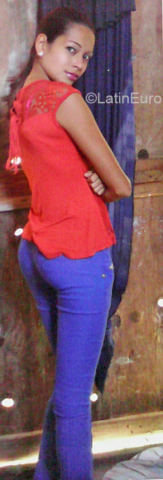 Date this happy Honduras girl Jackie from Puerto Cortes HN1849