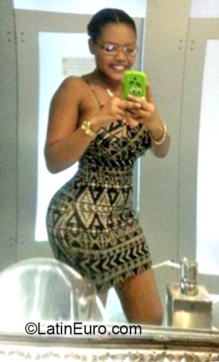 Date this cute Jamaica girl Tonashae from Kingston JM2229