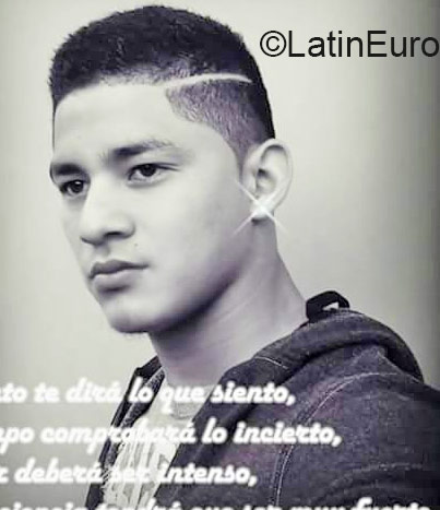 Date this georgeous Honduras man Franklin from San Pedro Sula HN1903