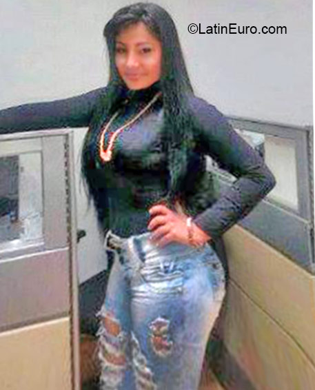 Date this fun Panama girl Cristi from Panama City PA830