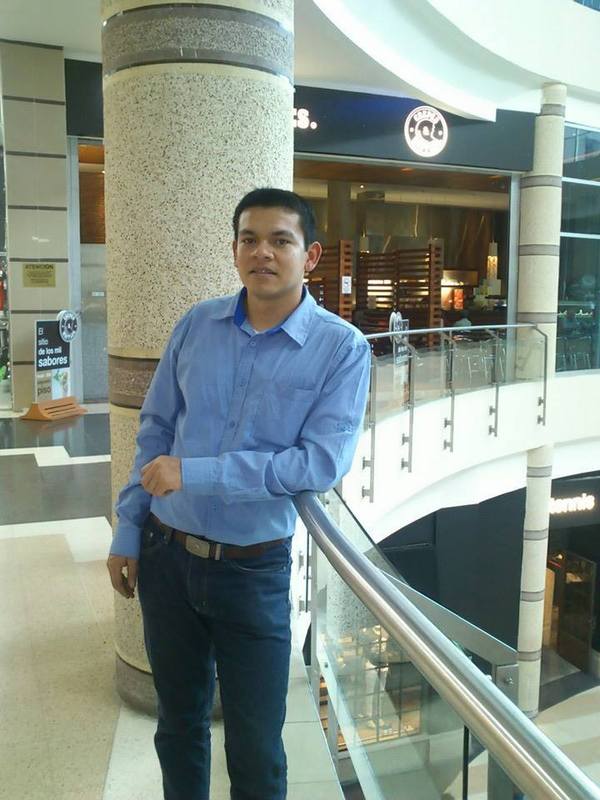 Date this young Colombia man Diomar Antonio from Bogota CO18478