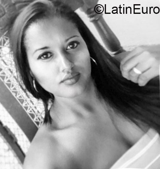 Date this happy Honduras girl Liza from Juticalpa HN1921