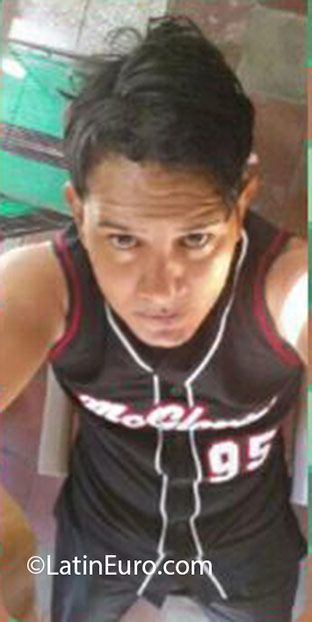 Date this foxy Honduras man David from Tegucigalpa HN1936
