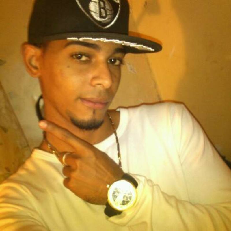 Date this hot Dominican Republic man Artisc from Santiago DO24565