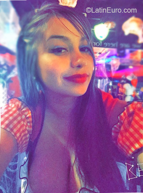 Date this good-looking Panama girl Jenifer from Panama City PA846
