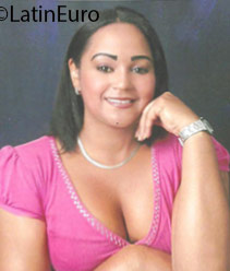 Date this sultry Dominican Republic girl Yudie from Monsenol noel DO24660
