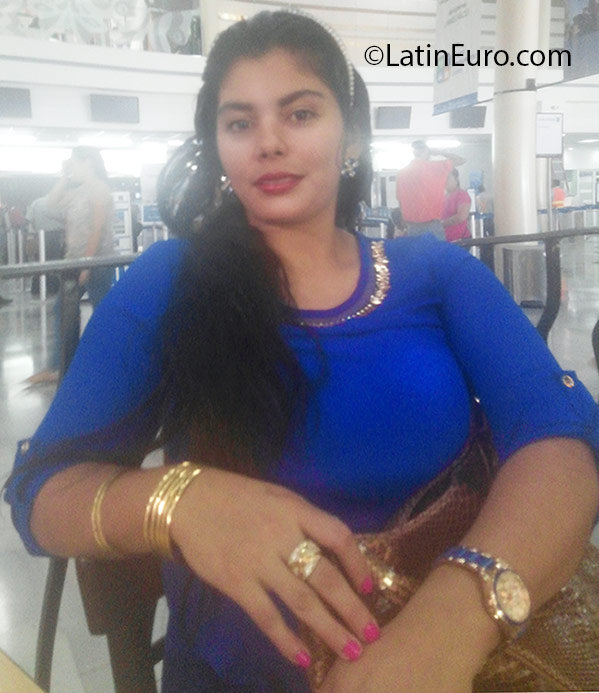 Date this sensual Honduras girl Sobeida from La Ceiba HN1960