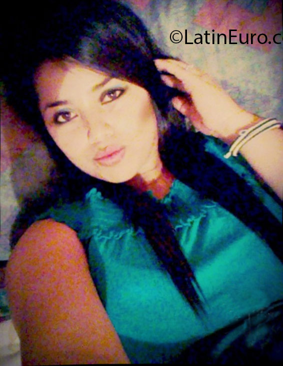 Date this sensual Honduras girl Kelly Nineth La from San Pedro Sula HN2028