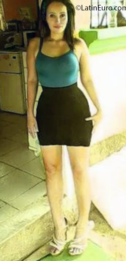 Date this cute Honduras girl Estrella from El progreso HN2051