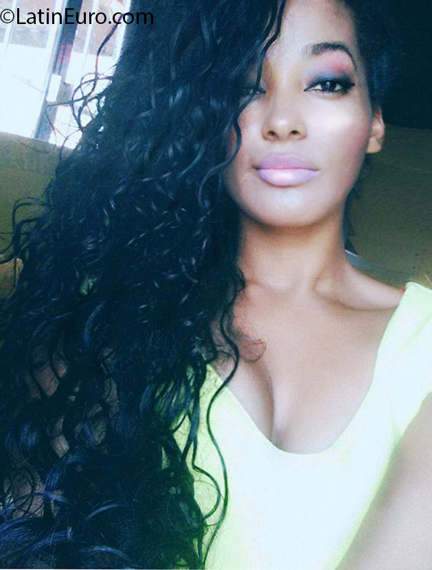Date this cute Brazil girl Denise from Sao Paulo BR9609
