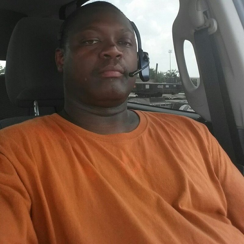 Date this georgeous United States man CalJos from Houston US17142