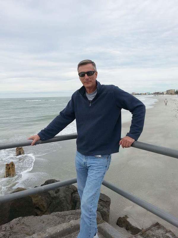 Date this beautiful United States man Paul from Madeira Beach US17147