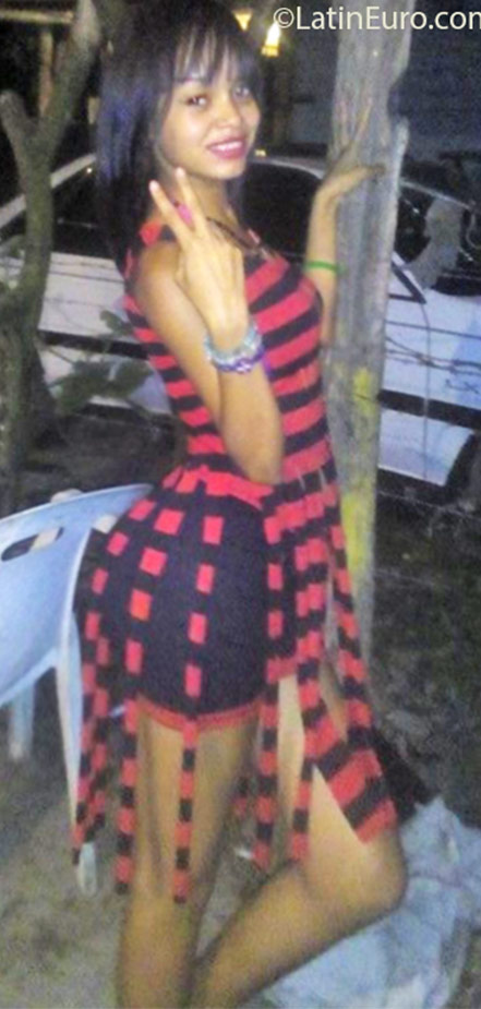 Date this lovely Dominican Republic girl Pequenita from Bonao DO25213