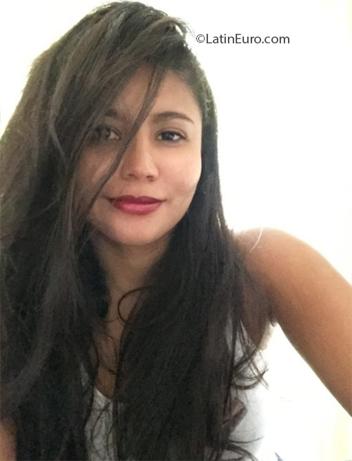 Date this fun Brazil girl Priscila from Sao Luis BR9623