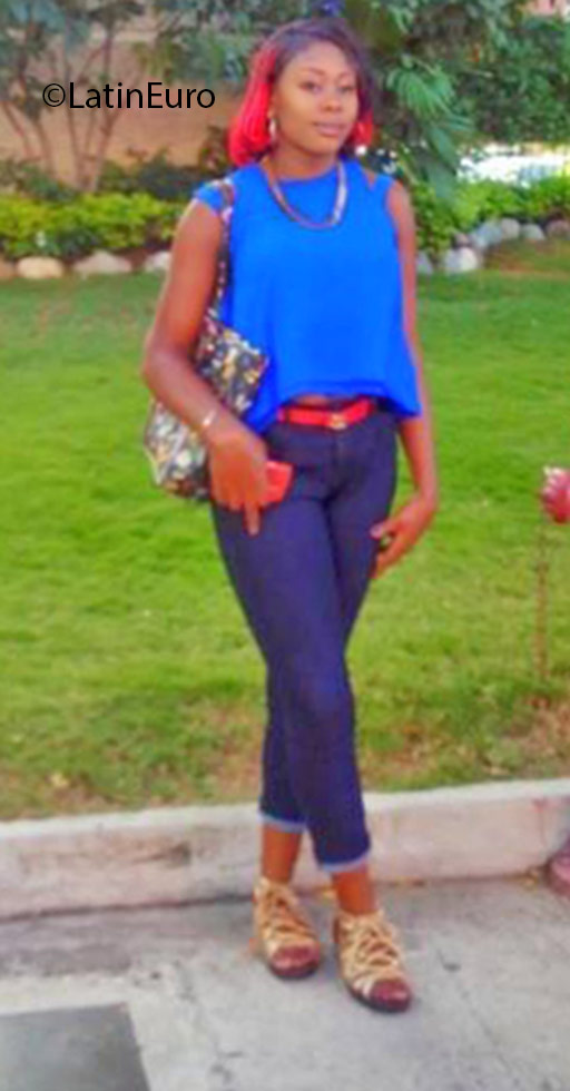 Date this delightful Jamaica girl Roshea from St. Andrew JM2287