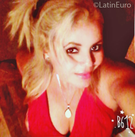 Date this beautiful Honduras girl Cristina from San Pedro Sula HN2093