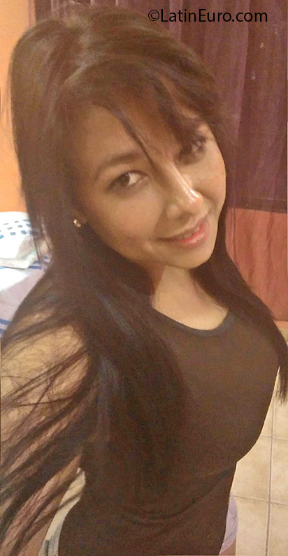 Date this exotic Honduras girl Karla from Lempira HN2102