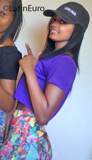 Date this beautiful Brazil girl Daiana from Vila Velha BR9637